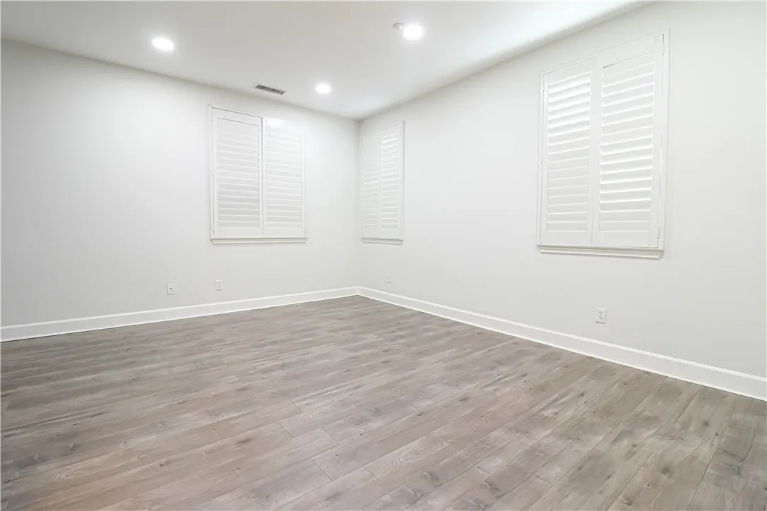 2850 N Stone Pine, Santa Ana, California 92706 home-pic-38